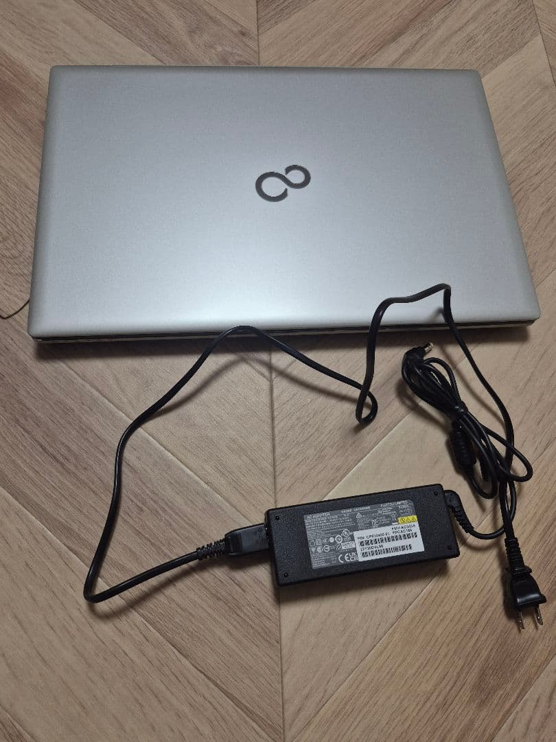 富士通 LIFEBOOK NH90/H1GN Core i7 17.3型