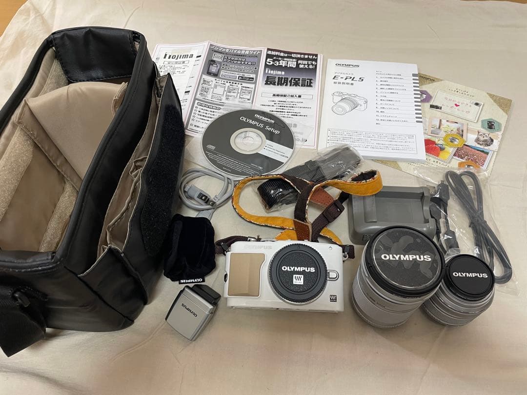 よ*ん様 オリンパス PEN Lite E-PL5 ダブルズームキット ホワイト