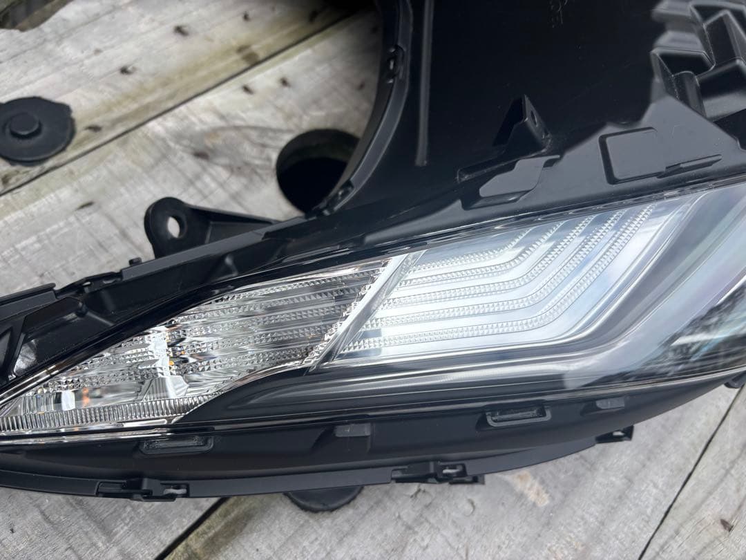 PCX125ヘッドライト