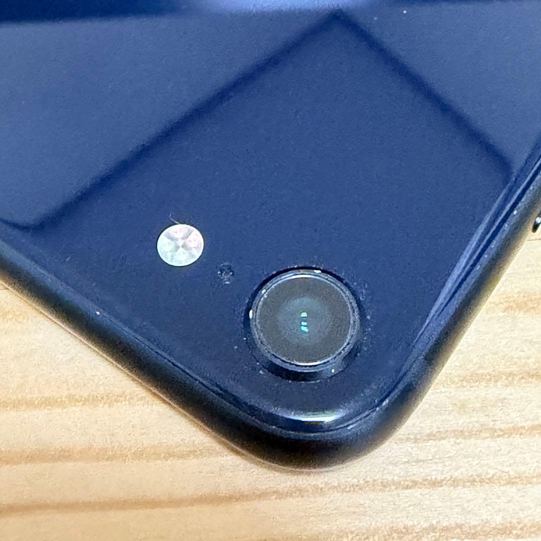 高*歌様 バッテリー新品　iPhoneSE第3世代64GB SIMフリー　美品