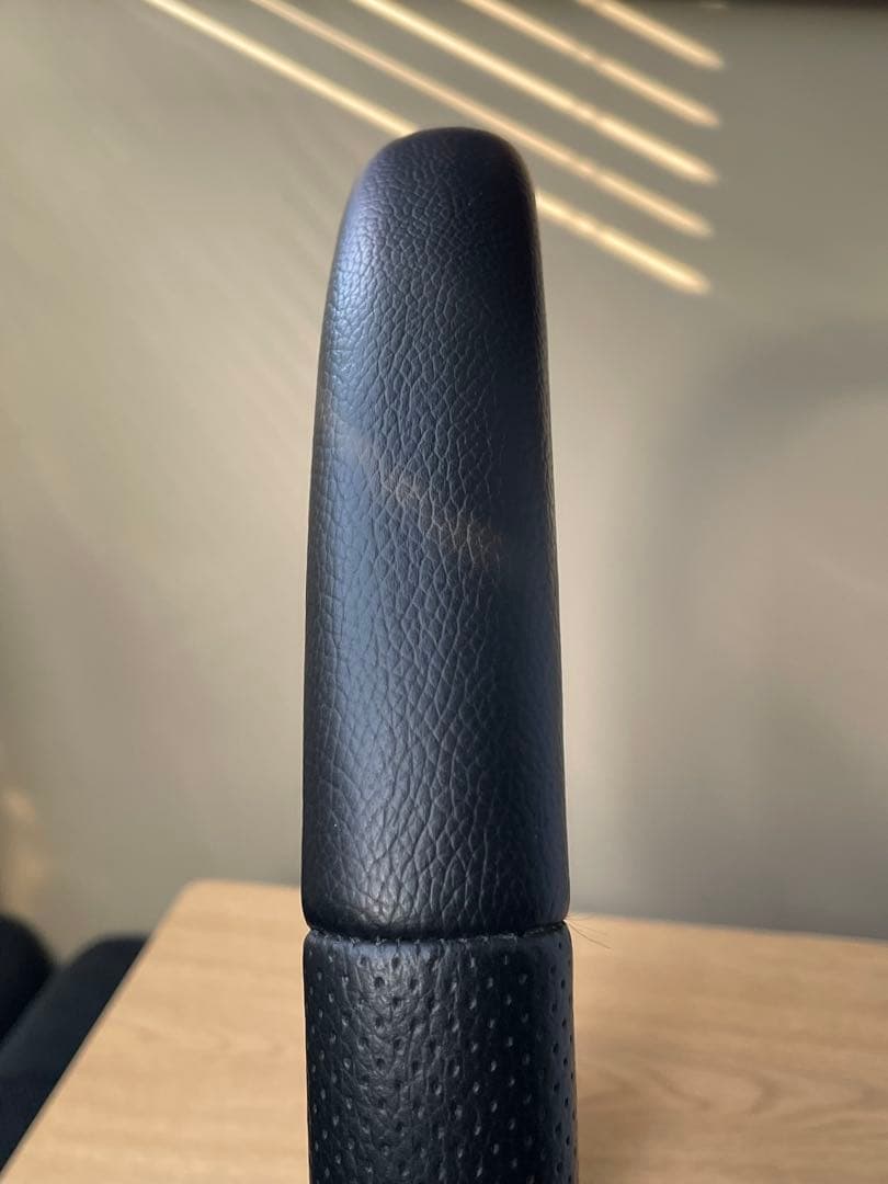 MOMO race 32πモモステアリングハンドル