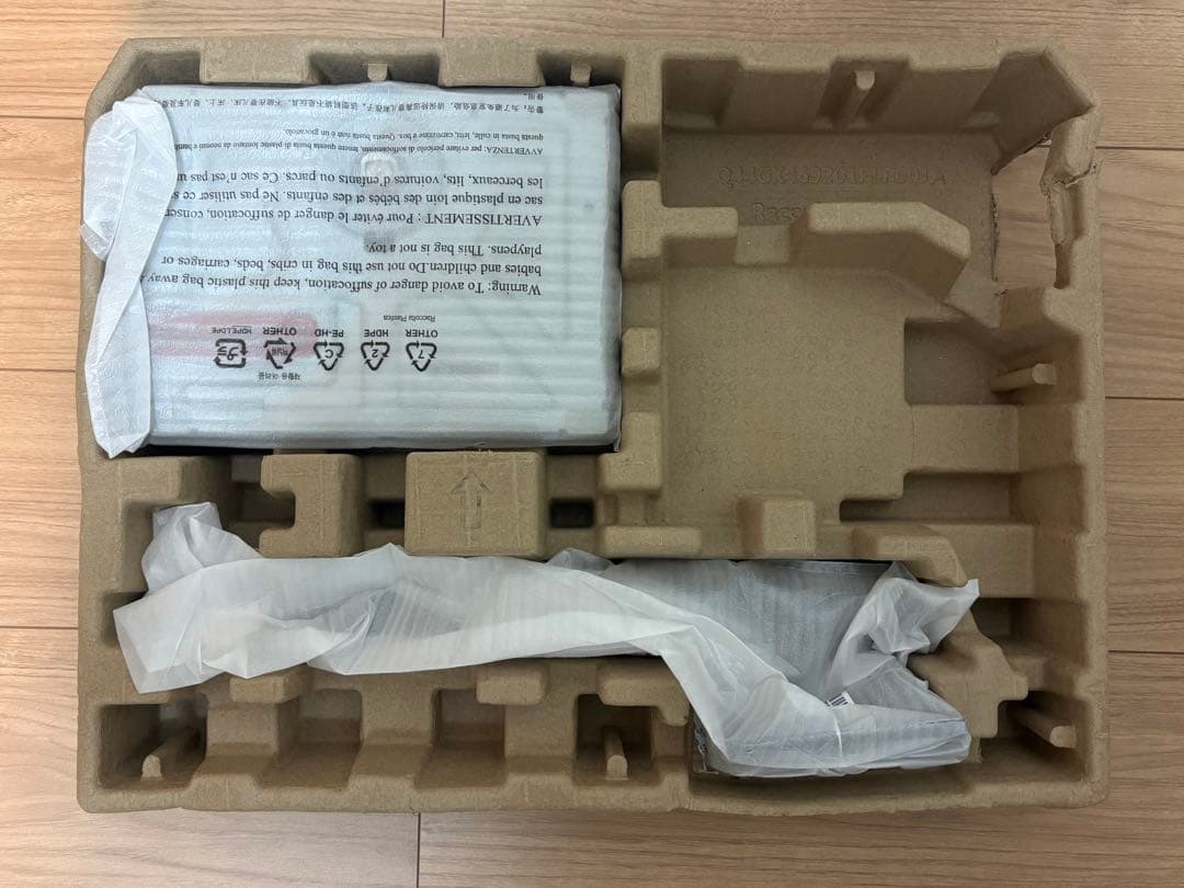 ThinkVision Lenovo T24i-30 LCDモニター　未使用