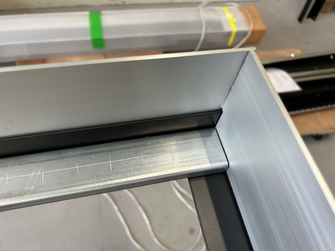 はなこ　スライドフロア黒レールアルミパネル 引手ポール付、棚板フェルト無し