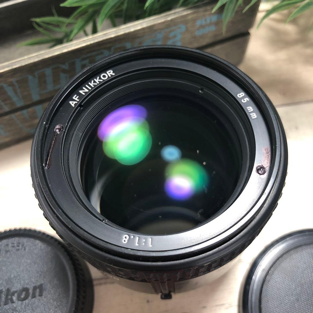 Nikon NIKKOR 85mm F1.8 単焦点レンズ