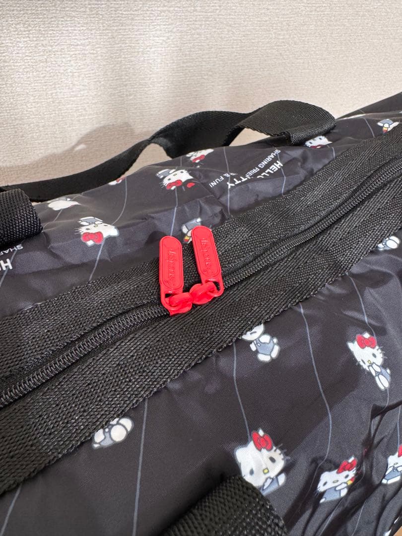 レスポートサック　サンリオ　ハローキティ ボストンバッグ　ポーチキーホルダー付き