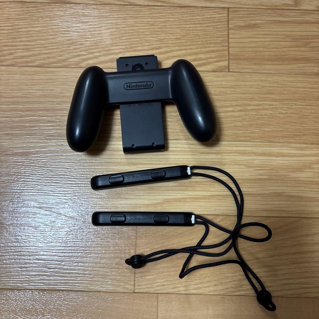 【ホリパッド付属】Nintendo Switch ネオンブルー、レッド