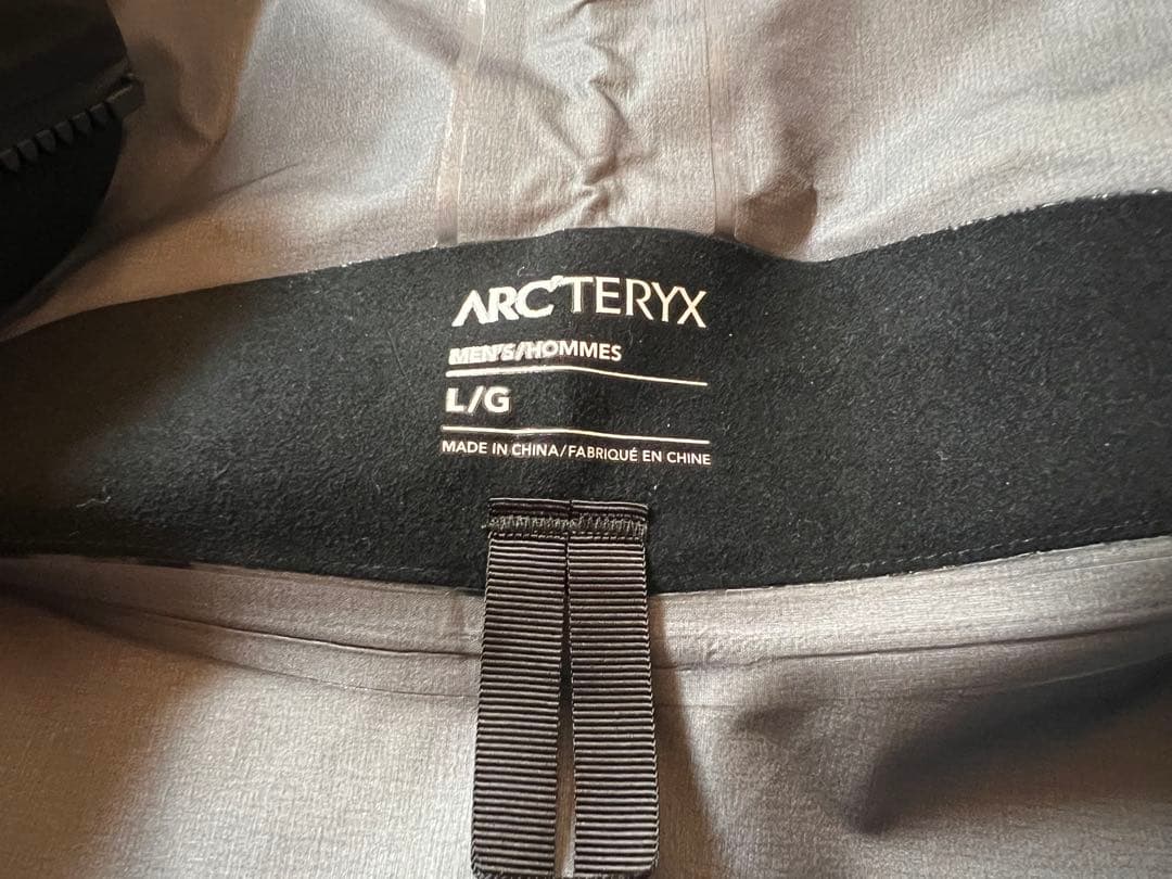 ぷーさん　アークテリクス アルファSVジャケット ブラック Lサイズ