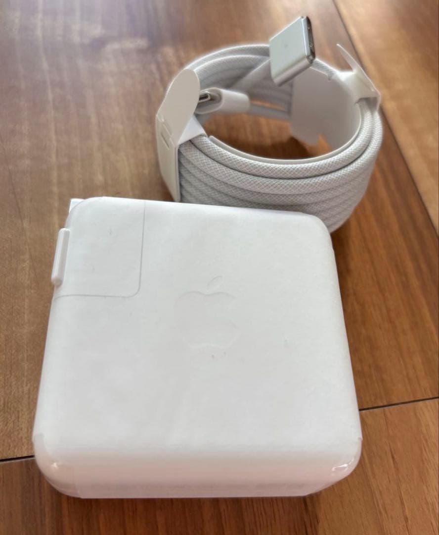 Apple 純正 【新品未使用】 70W USB-C電源アダプタとケーブルセット
