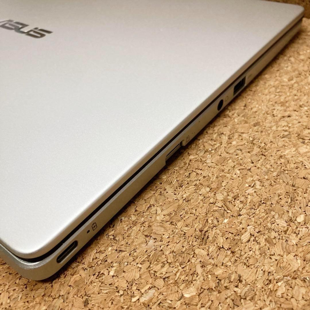 【動作確認済み】ASUS Chromebook C423NA-EB0039