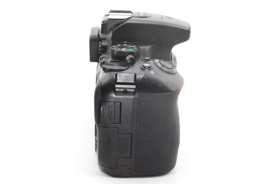 Nikon D5500 ダブルズーム Wi-Fi内蔵 手振れ補正【初心者人気】