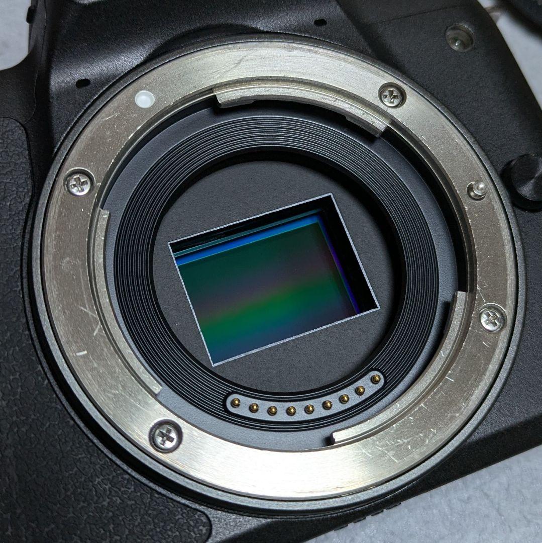 【中古】EOS Kiss M 本体/レンズ3本/付属品/その他