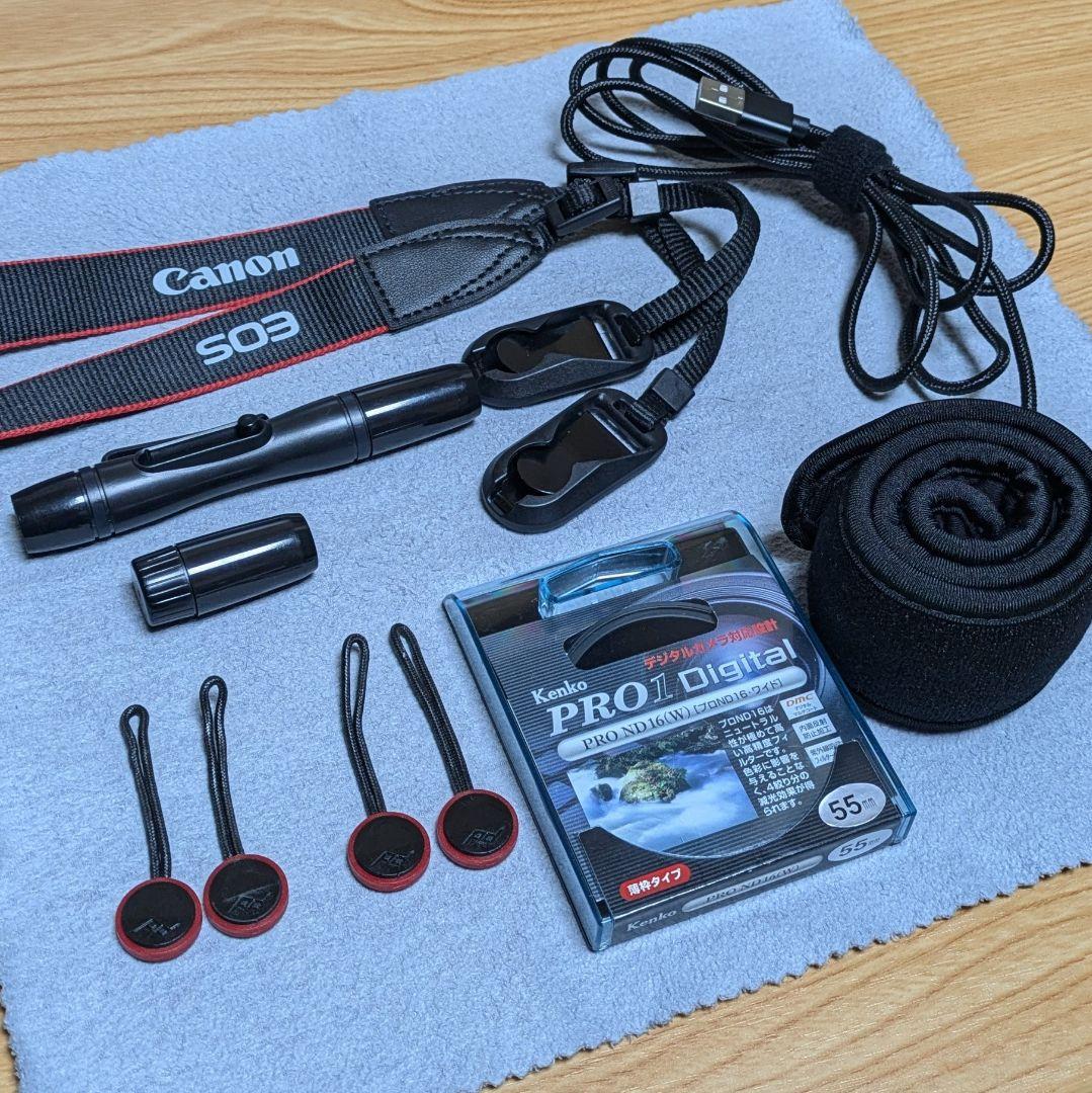 【中古】EOS Kiss M 本体/レンズ3本/付属品/その他