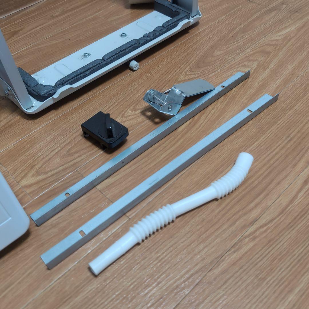 Haier JA-18V窓用エアコン 2021年製 付属品あり