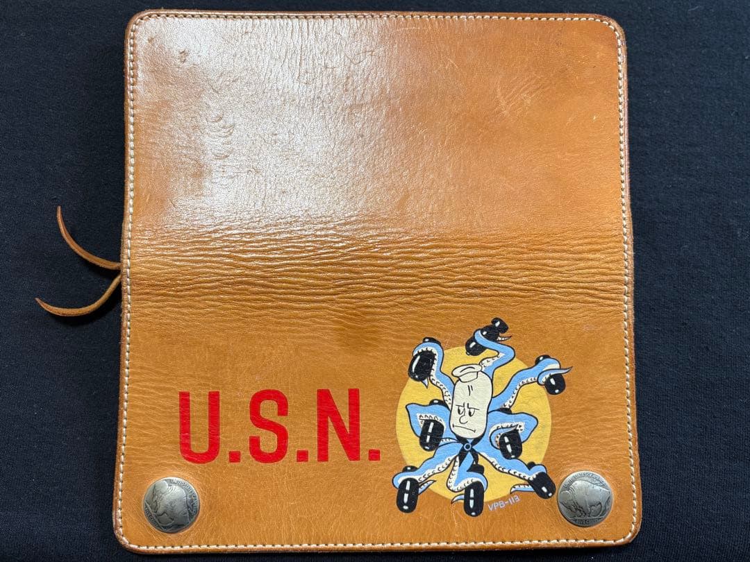 【美品】革蛸　長財布　U.S.N.ロゴ