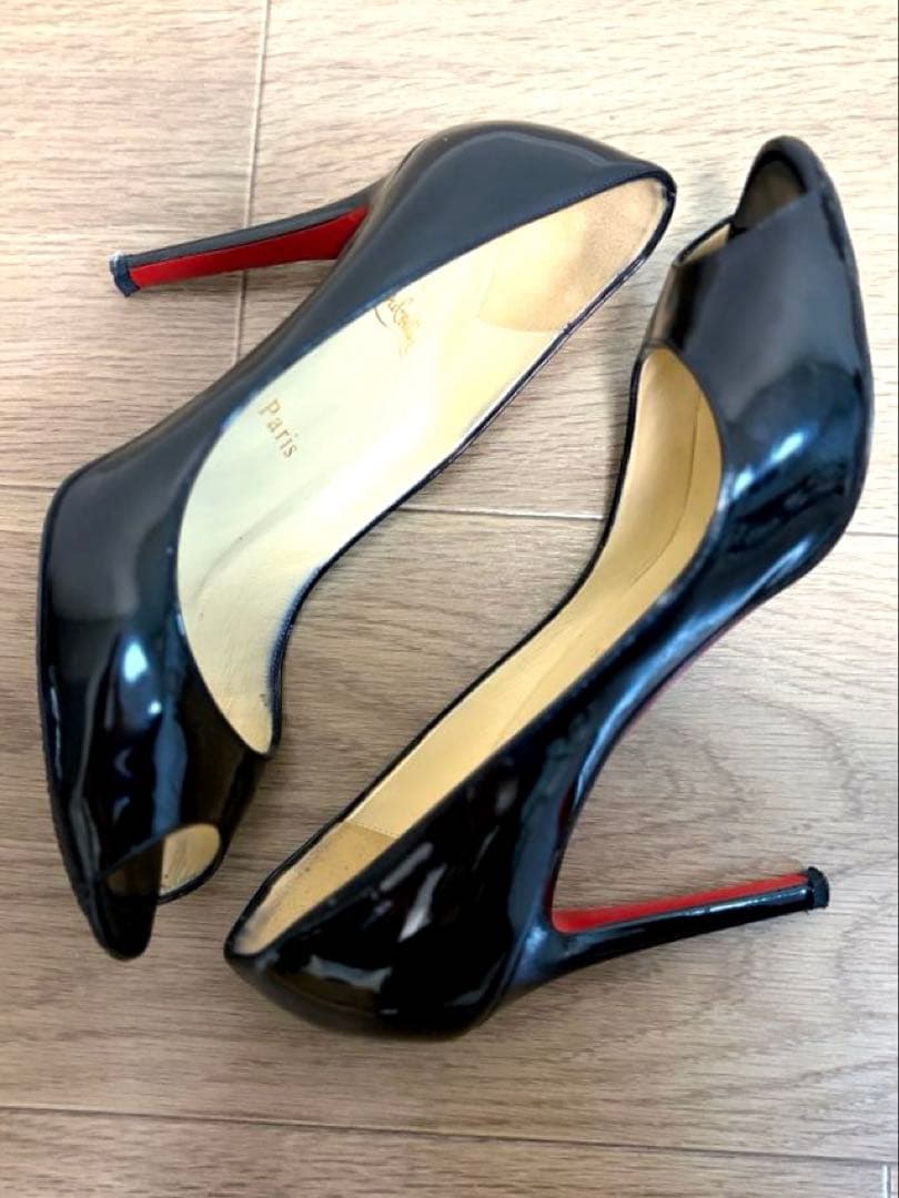Christian Louboutin オープントゥ ブラック