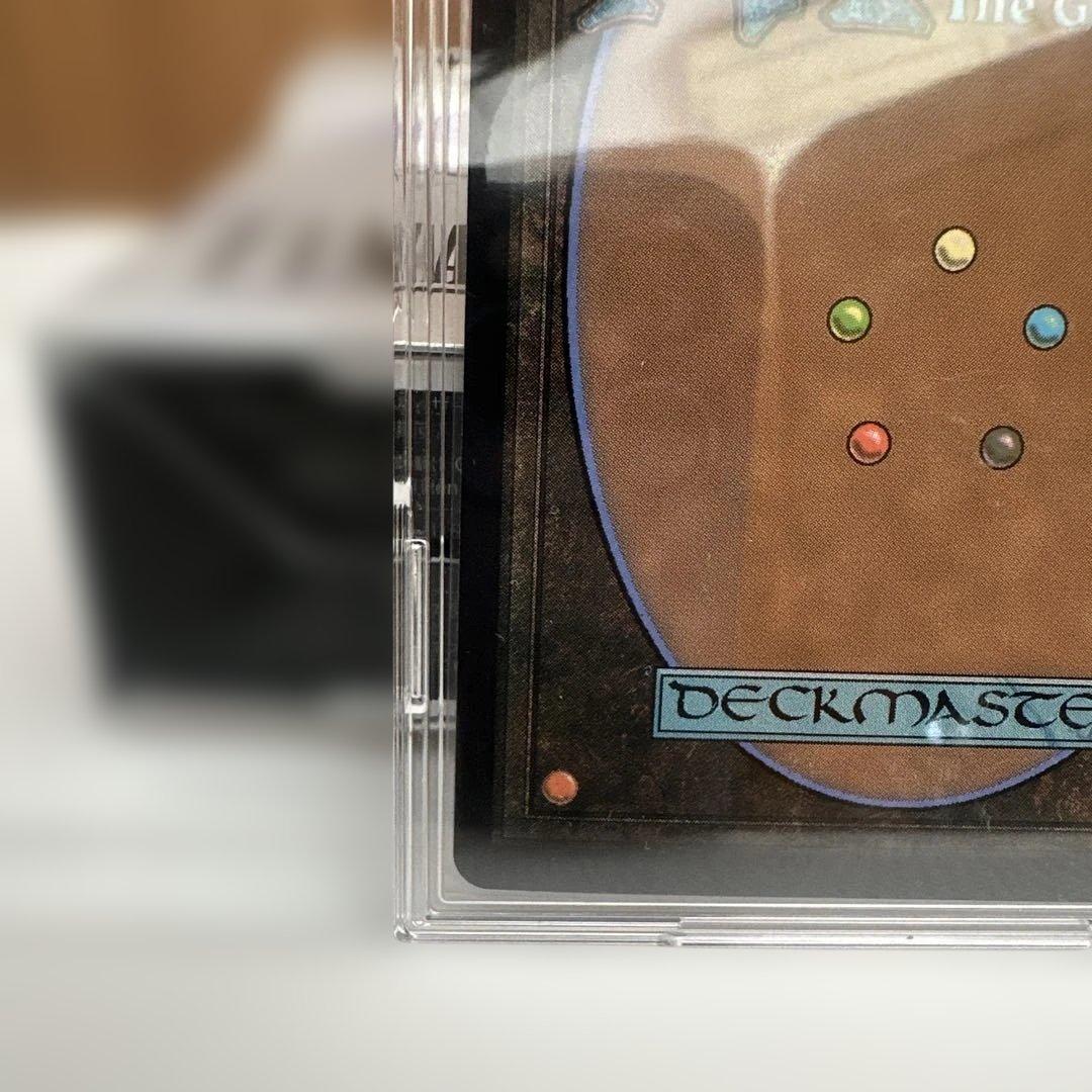 MTGファイナルファンタジー大召喚士、ユウナ　ボーダーレス　foil