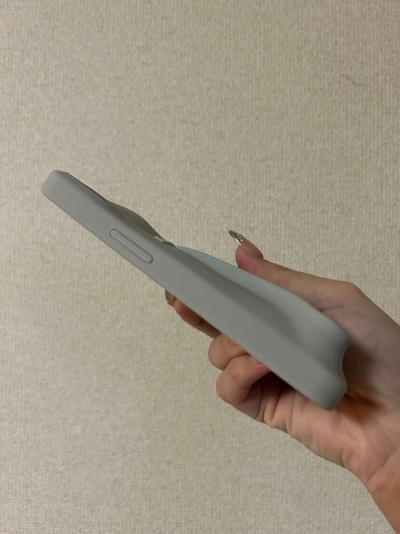 確実正規品rhodeiPhone14用Lemontiniリップ