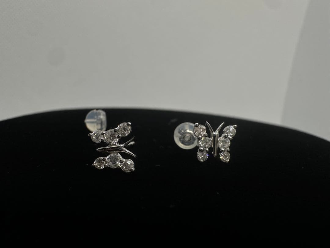日本製ゴールド K18 ホワイトゴールド ダイヤモンド バタフライ ピアス