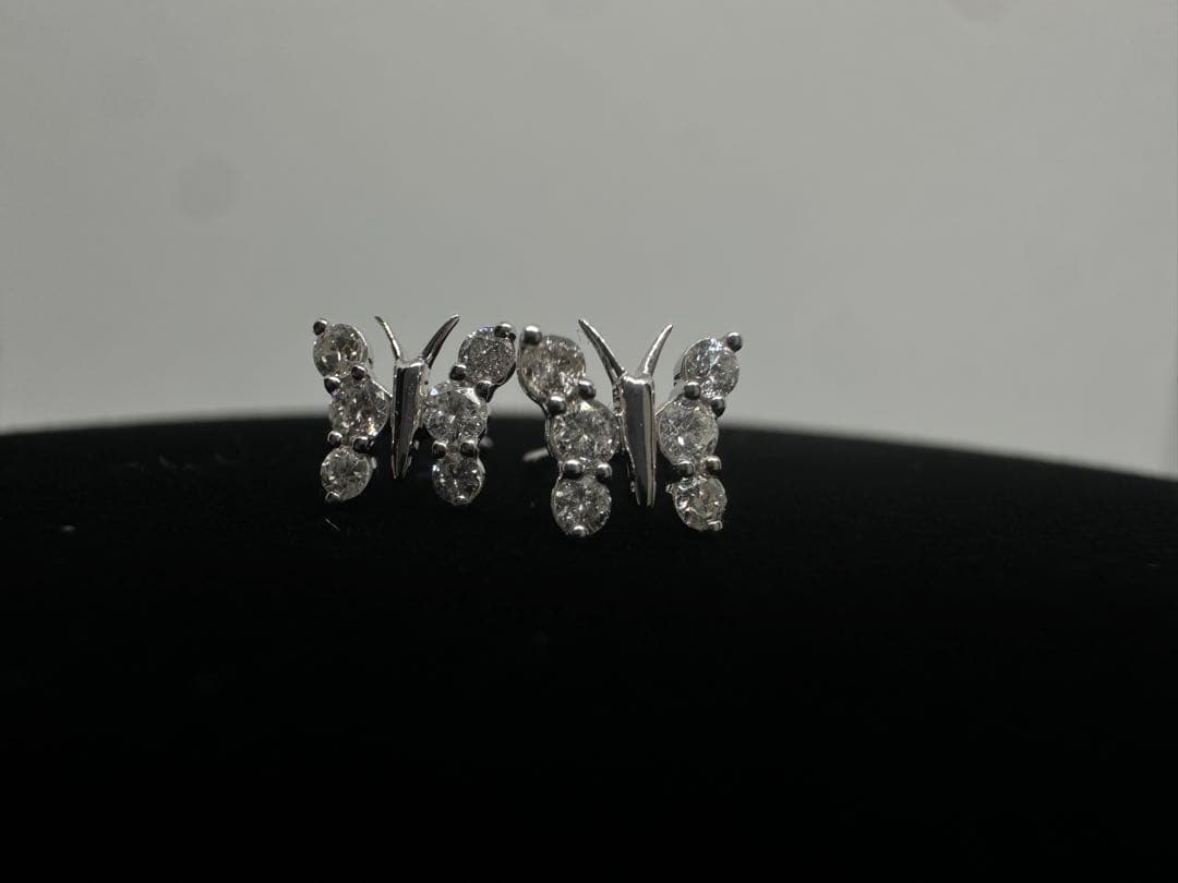 日本製ゴールド K18 ホワイトゴールド ダイヤモンド バタフライ ピアス