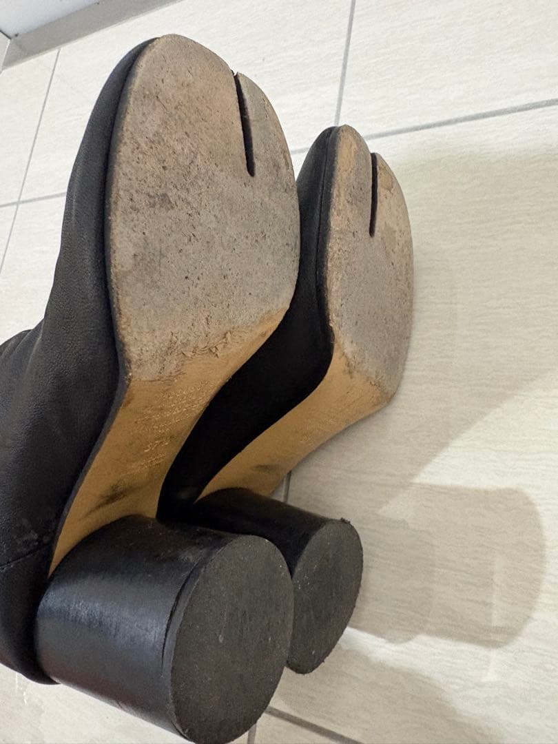 マルジェラブラックレザーブーツ サイドファスナー付き