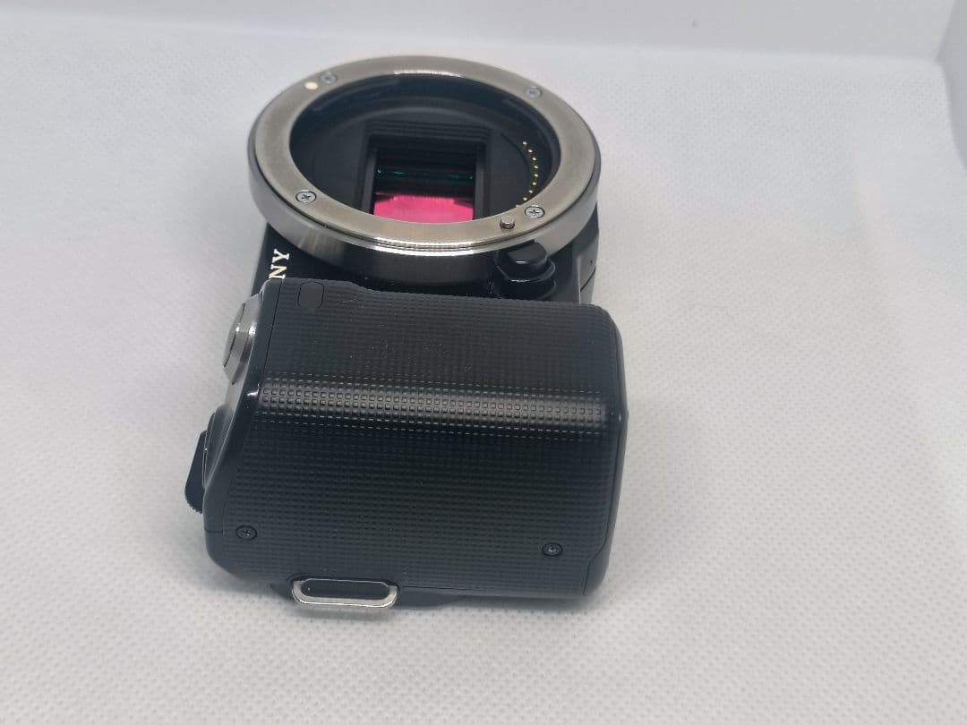 Sony α nex-5 ミラーレスカメラ 本体と付属品