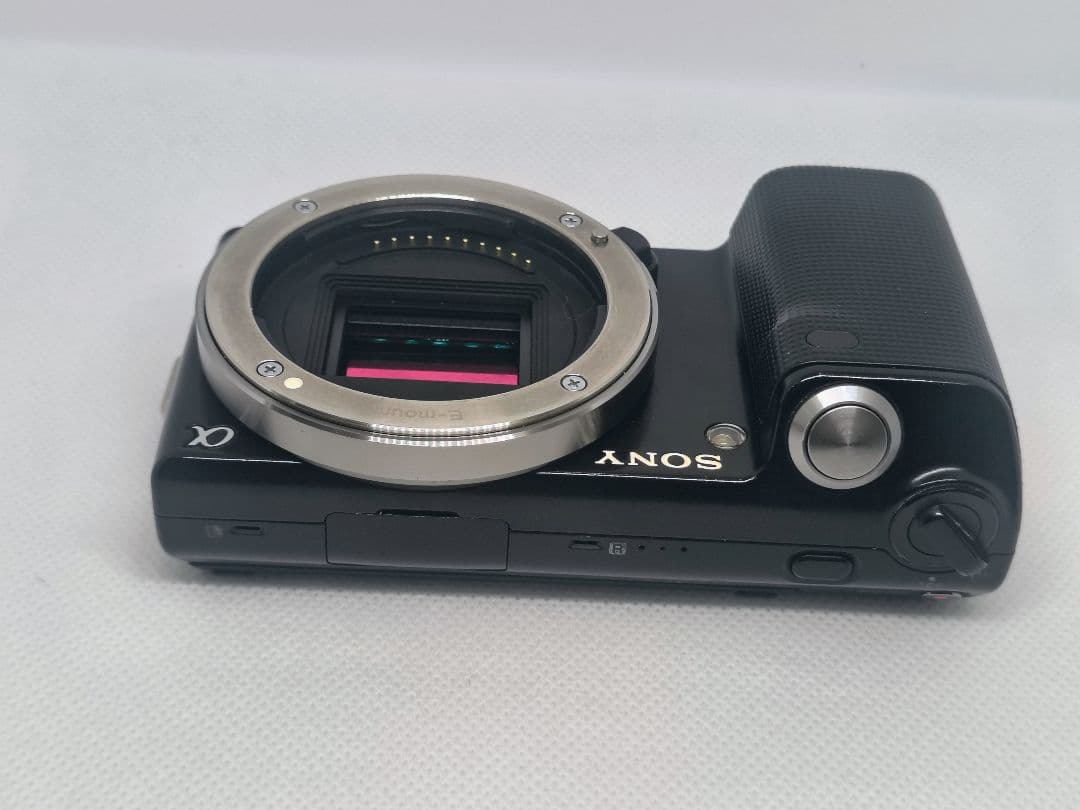 Sony α nex-5 ミラーレスカメラ 本体と付属品