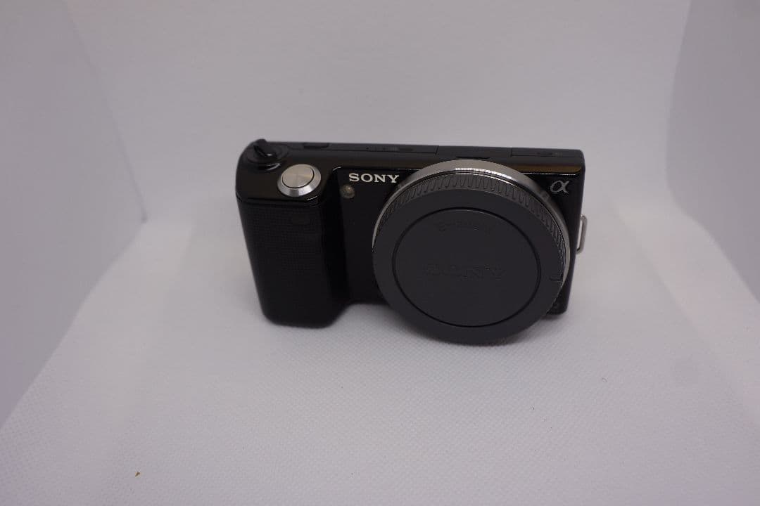 Sony α nex-5 ミラーレスカメラ 本体と付属品