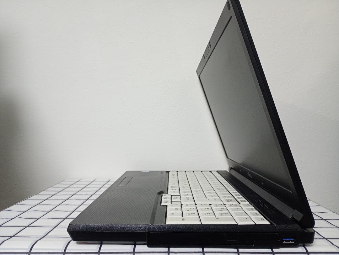 ◎動作確認済　第8世代 Core-i5／富士通／Windows11 pro