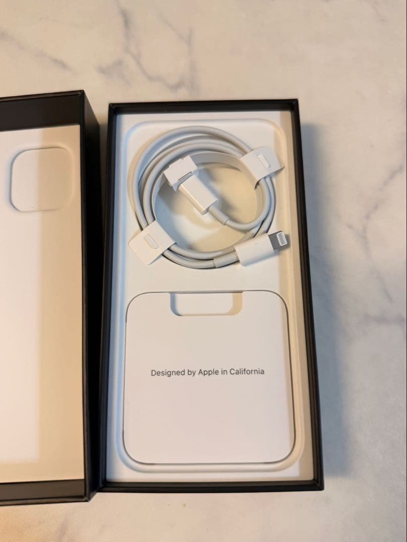 Apple iPhone 12 pro 【美品】256G バッテリー新品