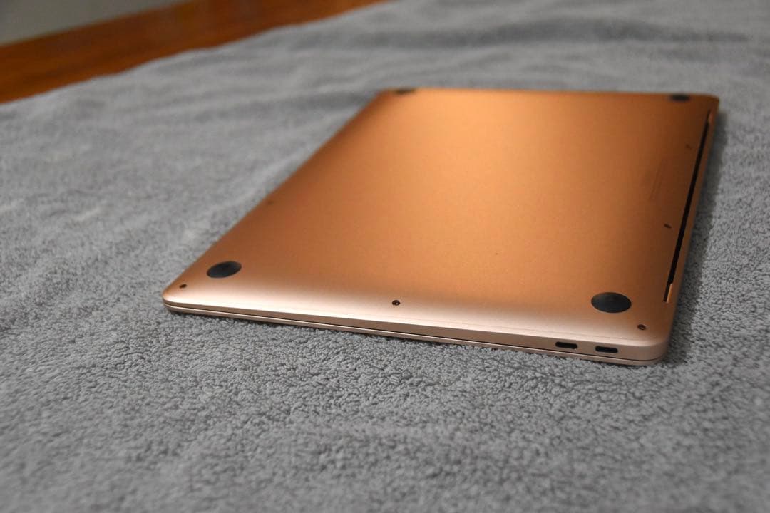 【液晶映りOK】M1 MacBookAirゴールドジャンク外装美品（1/17まで