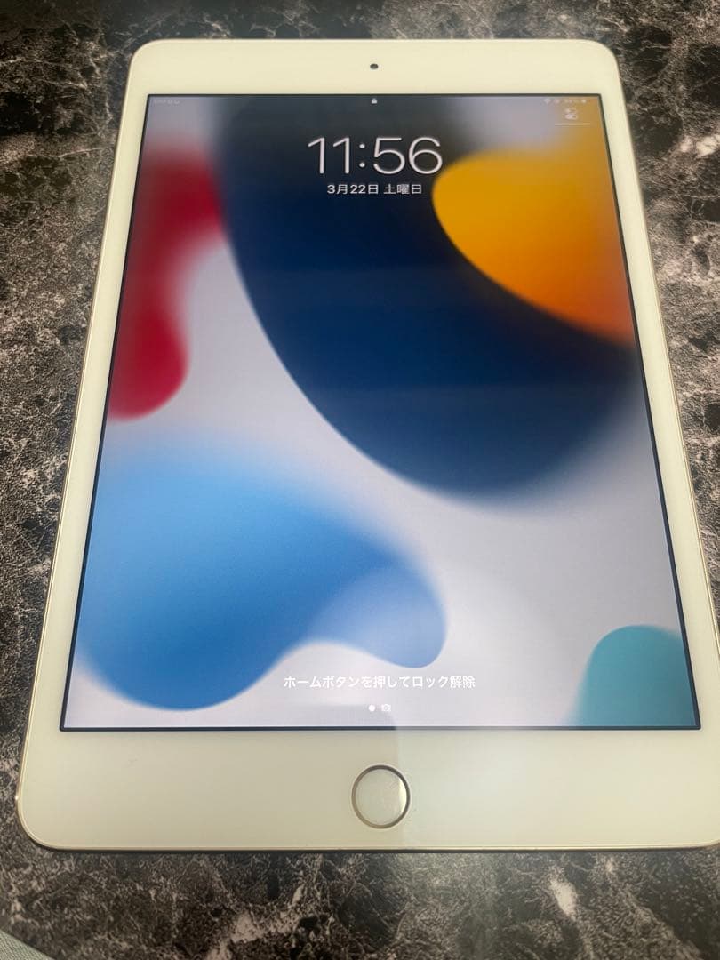 iPad mini4 16GB ゴールド　バッテリー良好