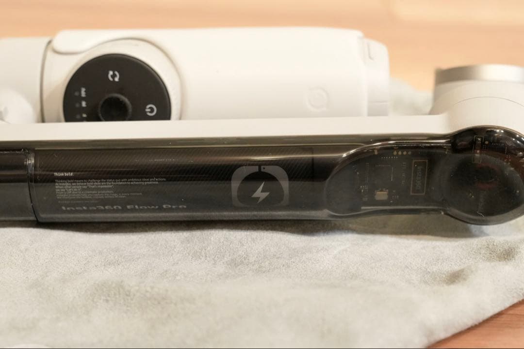 【美品】Insta360 Flow Pro＋純正マグネットクランプ