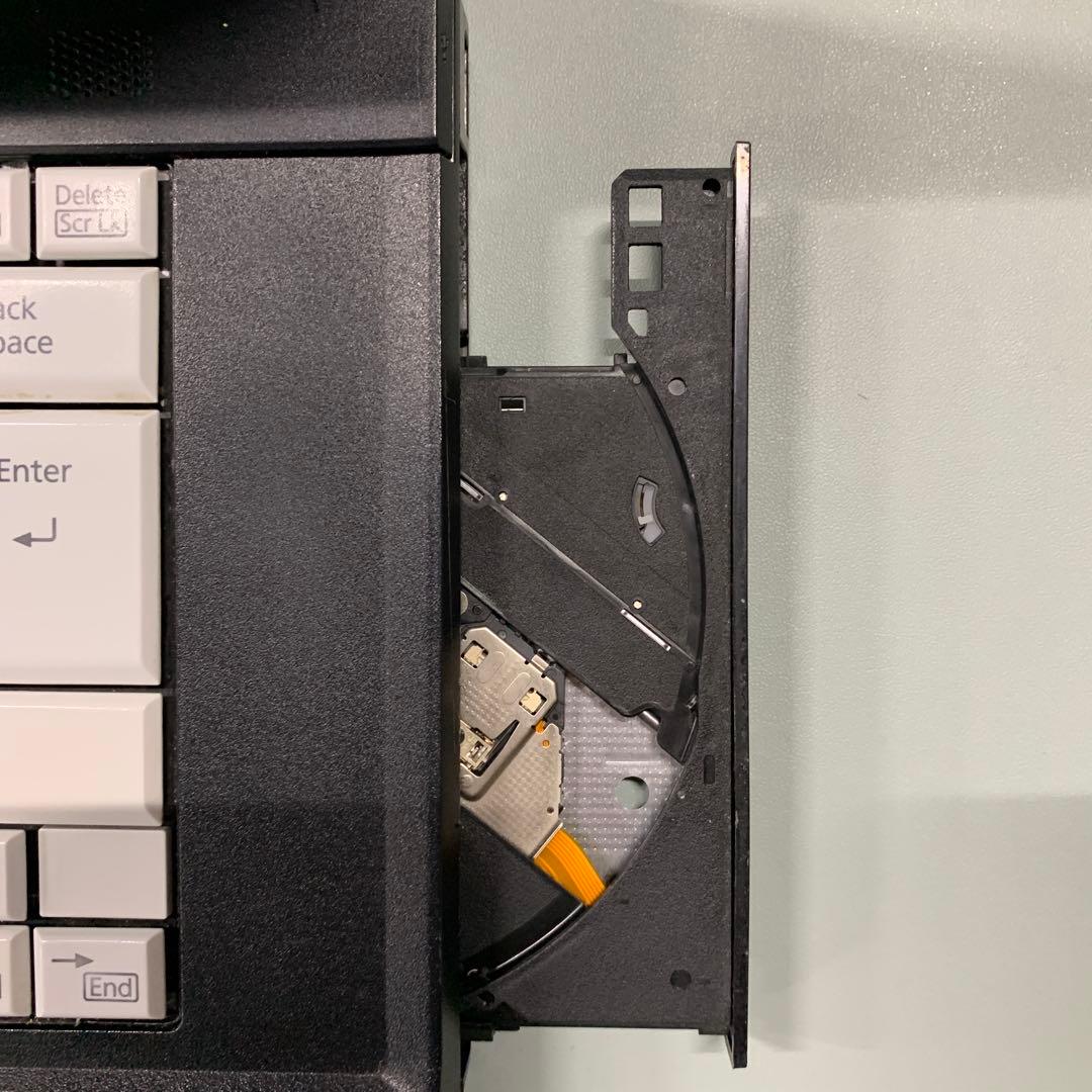 DVD 爆速SSD Windows11 ノートパソコン美品 富士通