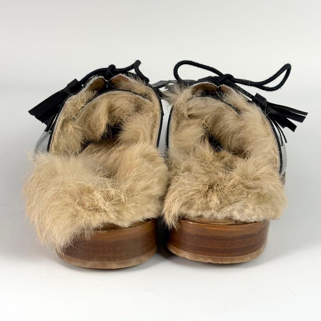 カミナンド ファー付き ミュール サンダル レースアップ ブラック 24cm