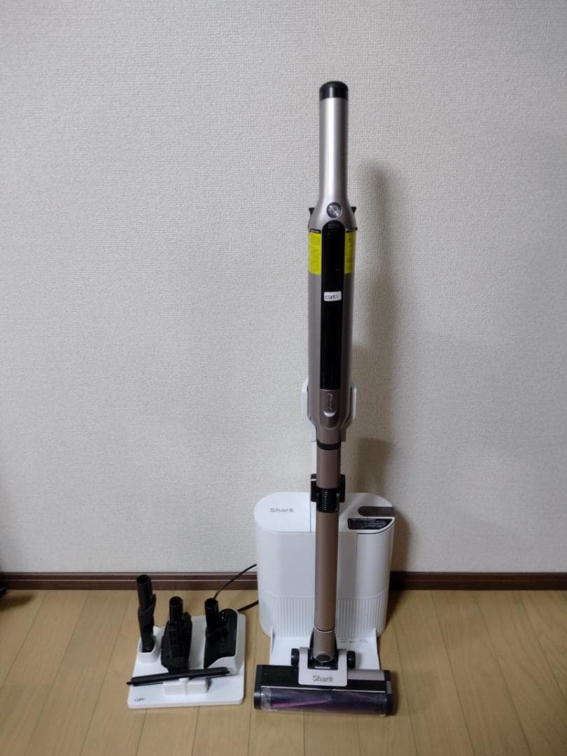 シャーク★コードレスクリーナー★CS851JMVAE★バッテリー新品と大差なし