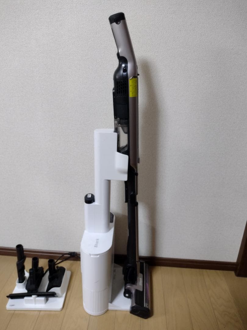 シャーク★コードレスクリーナー★CS851JMVAE★バッテリー新品と大差なし