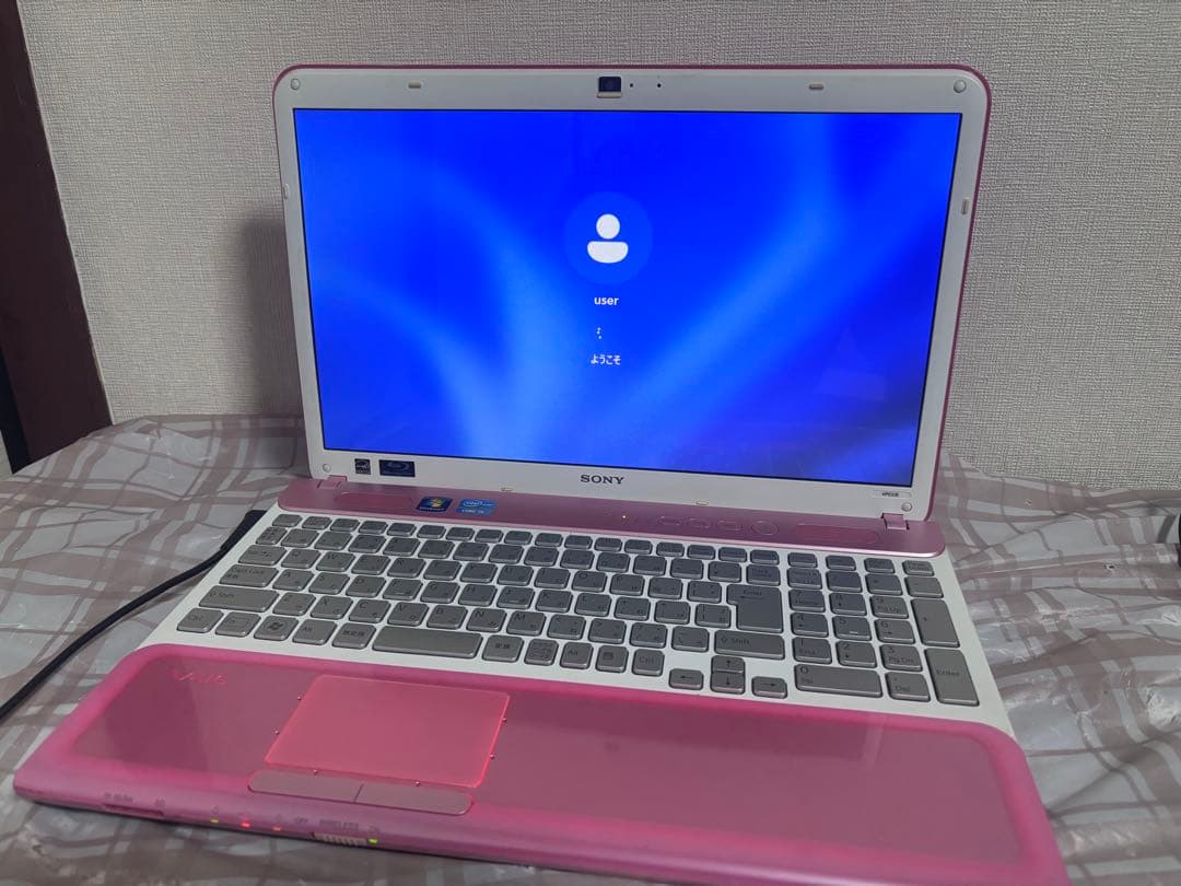 SONY VAIO PCG-71F14N　ピンク ノートパソコン