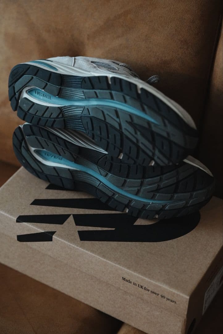 New Balance 991v2 グレー