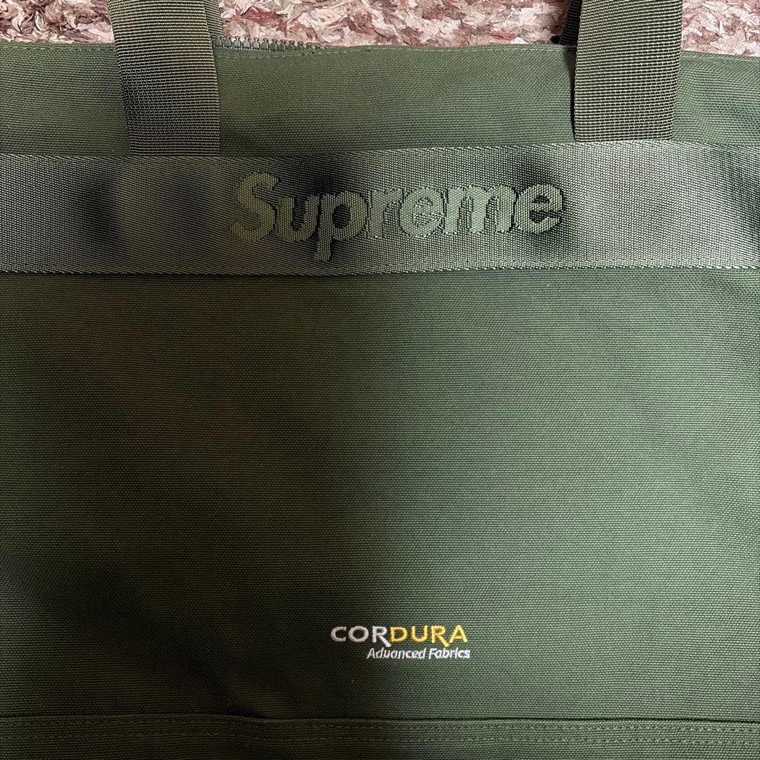 Supreme ショルダーバッグ カーキ　シュプリーム　2025ss トート