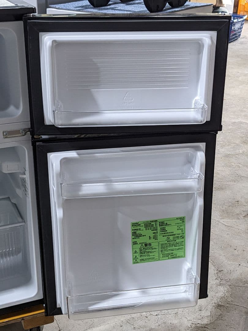 comfee ノンフロン冷凍冷蔵庫　90L　RCT90BL　2024年製