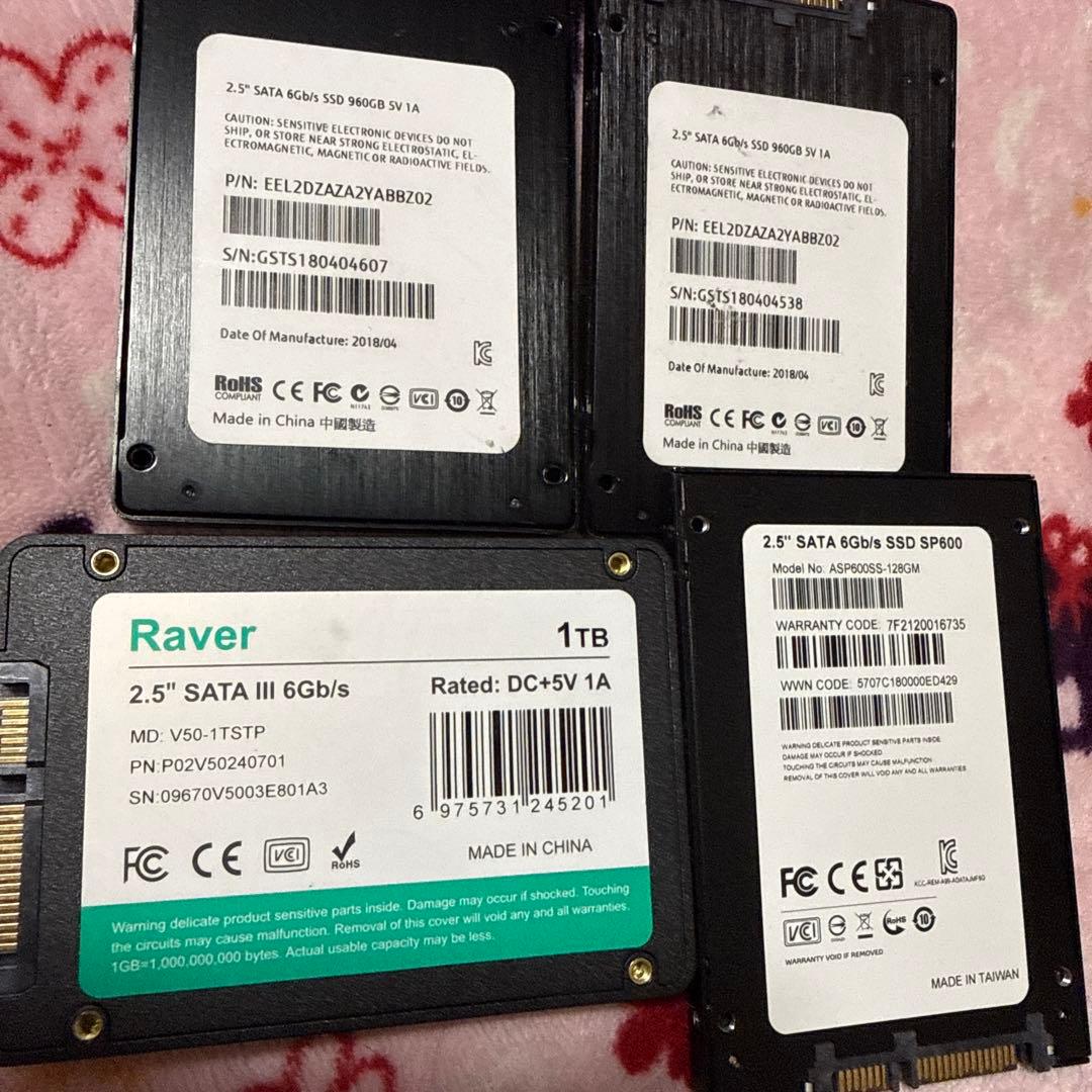 動作品 2.5インチ SSD 4枚セット