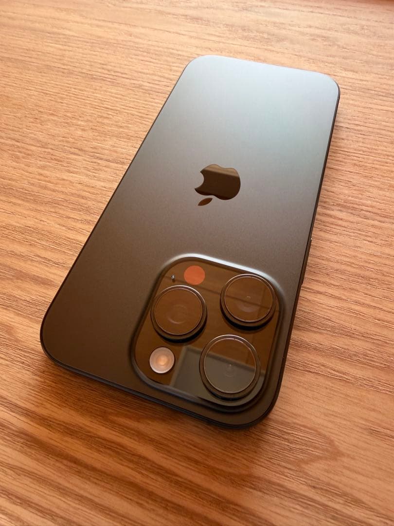 【超美品】iPhone 16 pro ブラックチタニウム 256GB