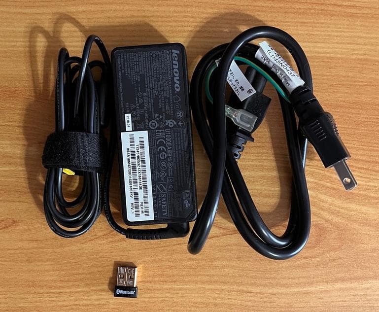 ミニPC ThinkCentre M75q Tiny Gen2 16GB / 256GB