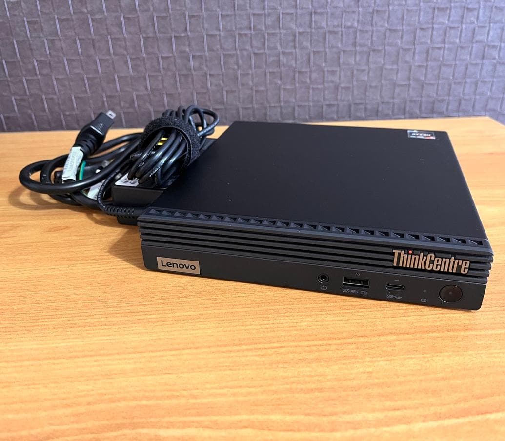 ミニPC ThinkCentre M75q Tiny Gen2 16GB / 256GB