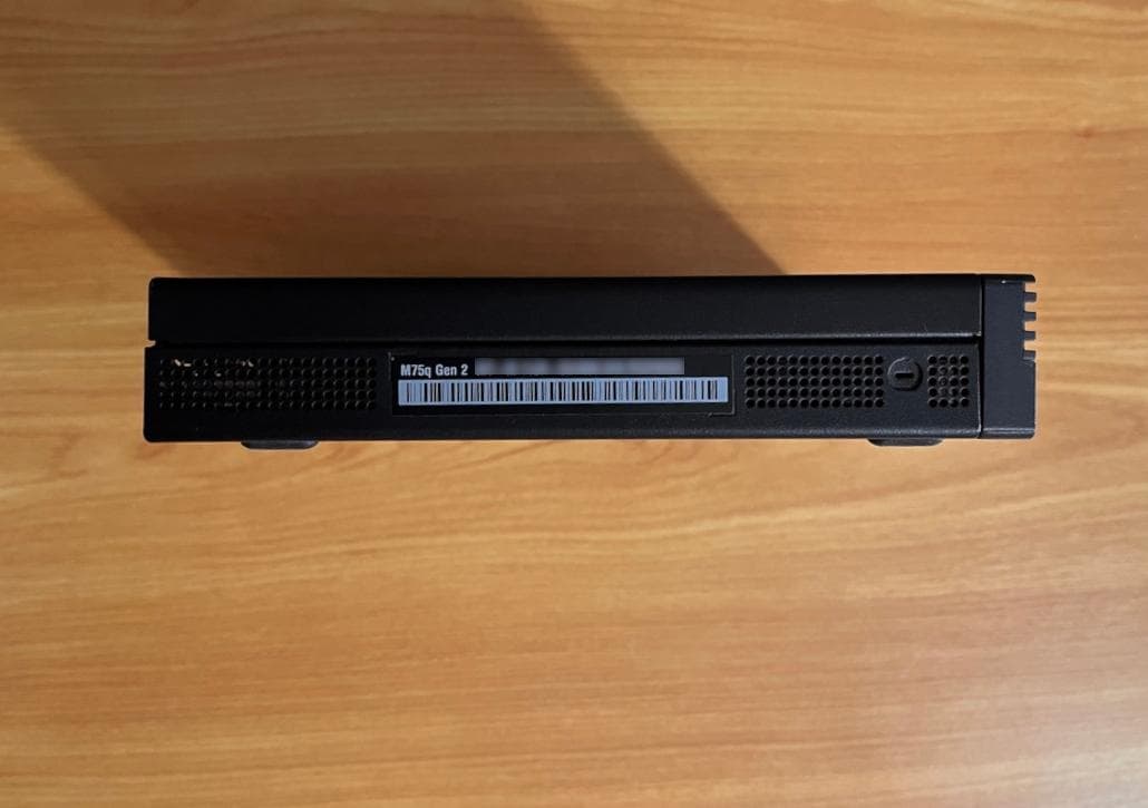 ミニPC ThinkCentre M75q Tiny Gen2 16GB / 256GB