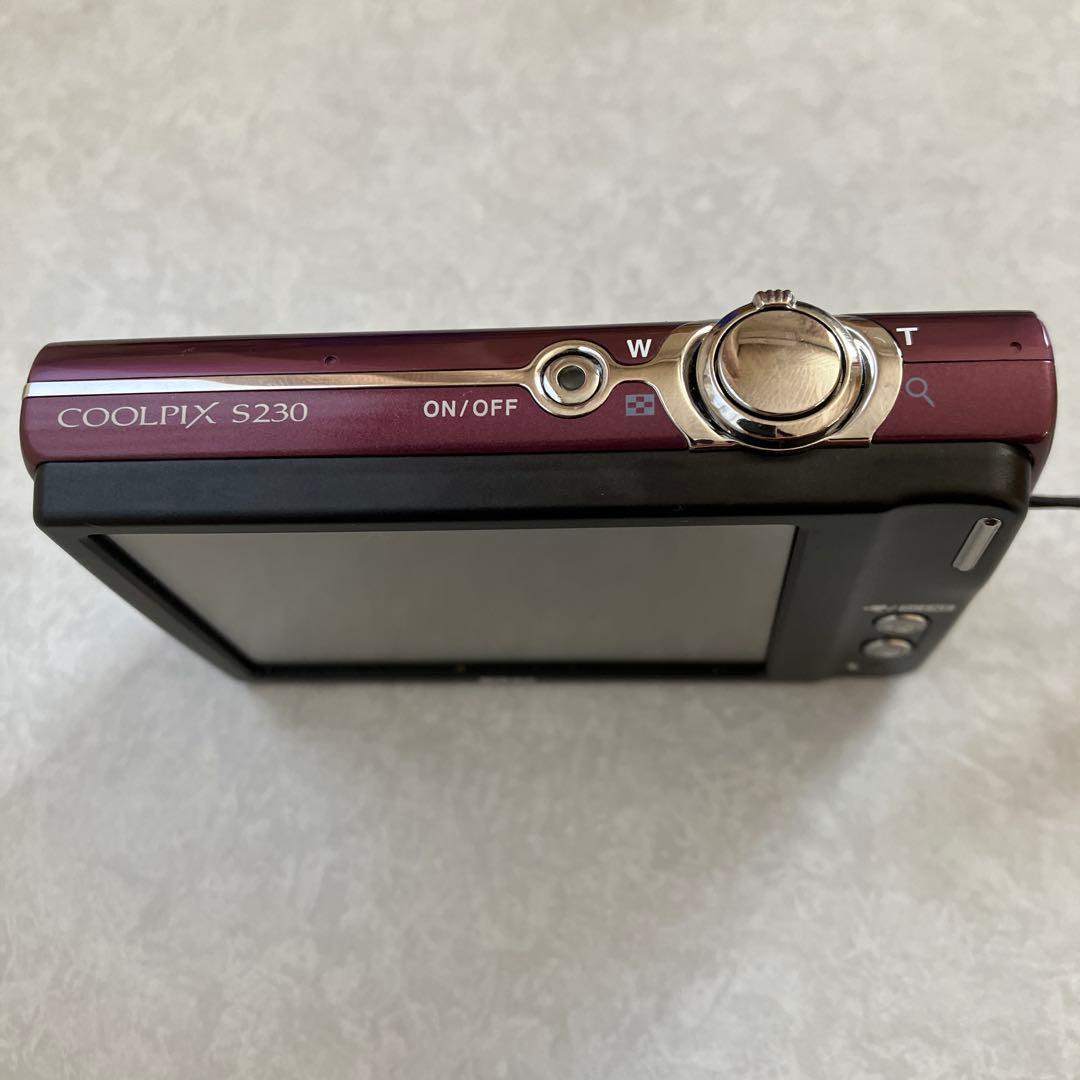 Nikon COOLPIX ワインレッド
