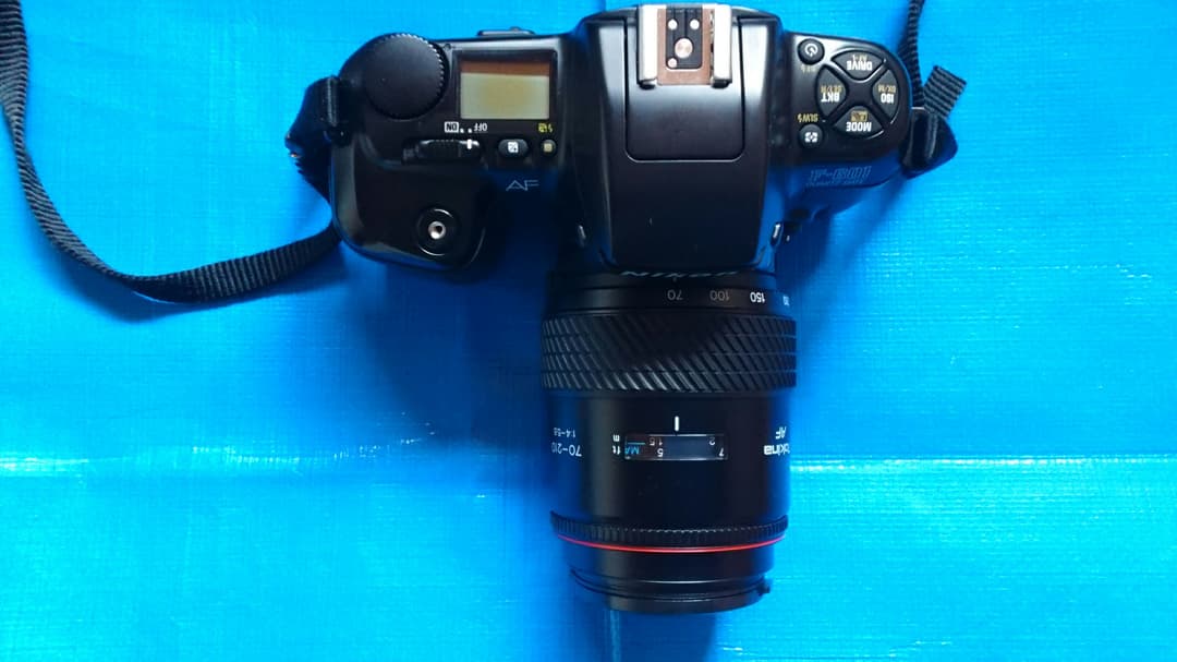 レトロ フイルムカメラ ニコン