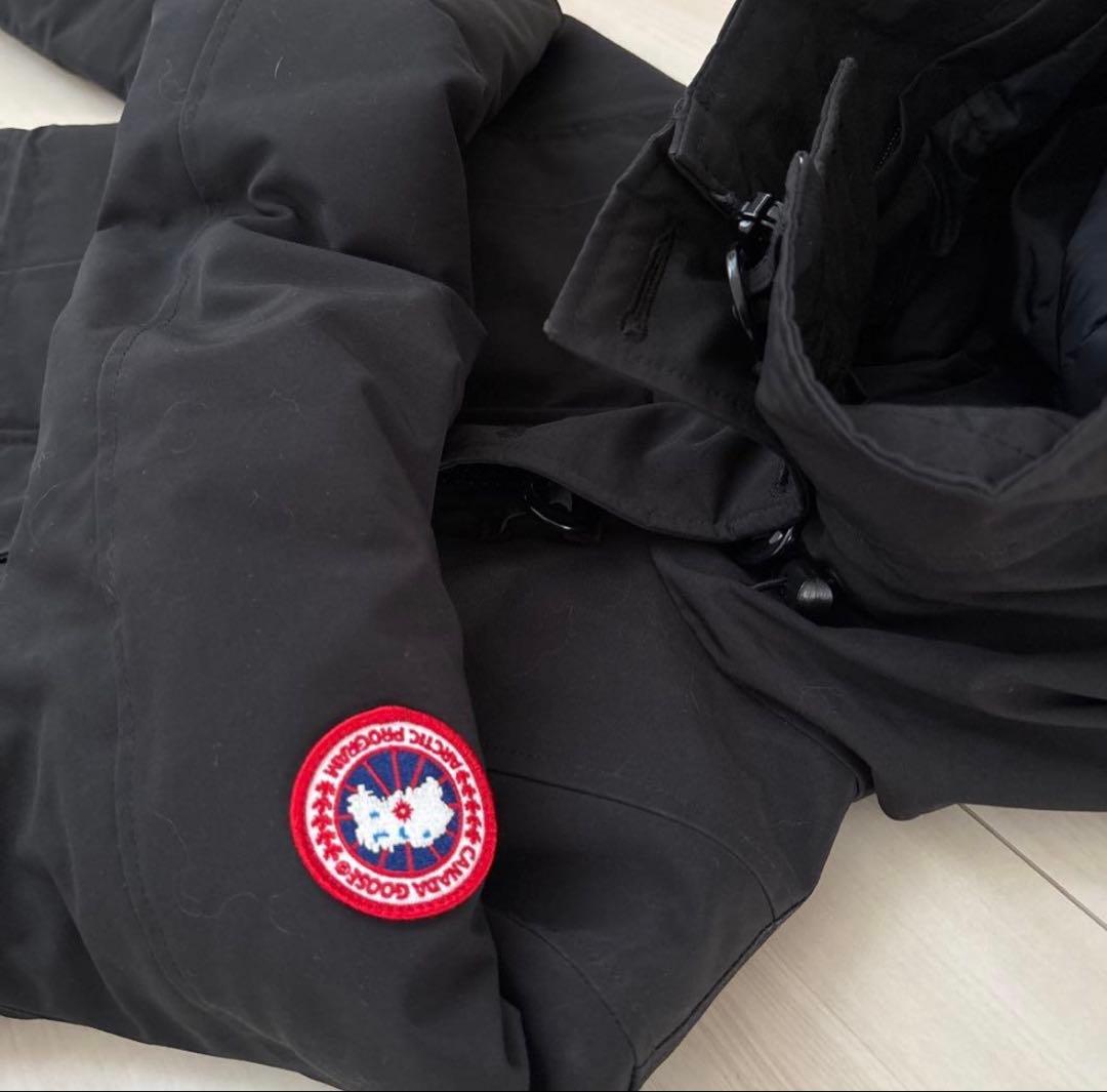 ブラック ダウンジャケット　カナダグース　ロスクレア　Sサイズ