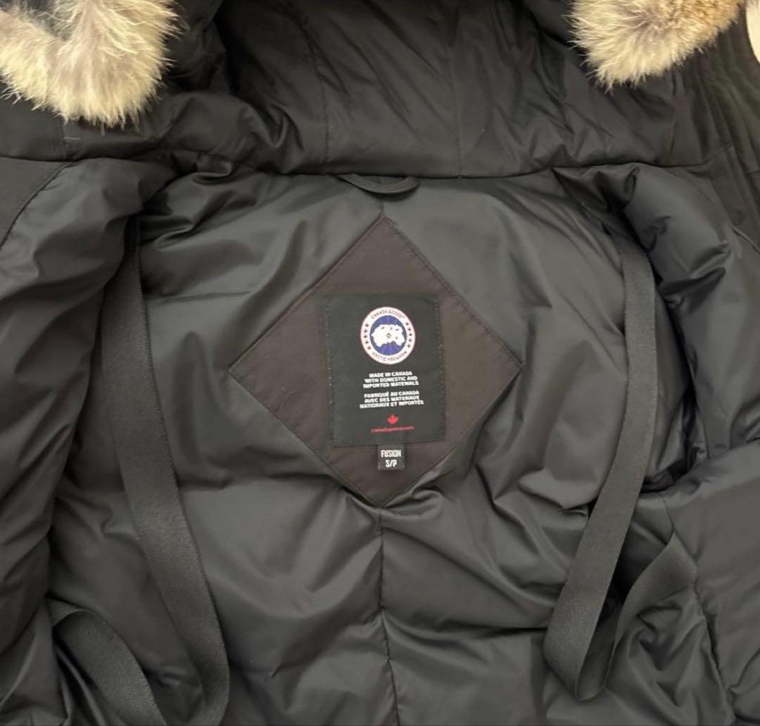 ブラック ダウンジャケット　カナダグース　ロスクレア　Sサイズ