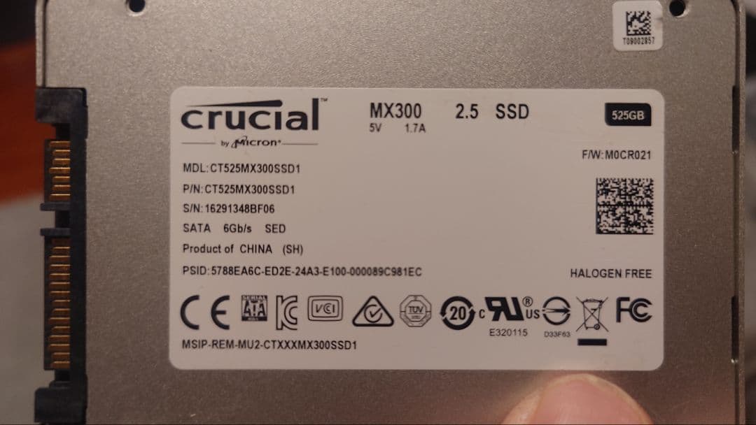 crucial MX500　525GB